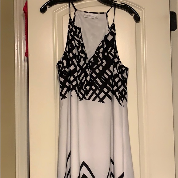 Black and white dress size 8 worn once - Picture 1 of 5